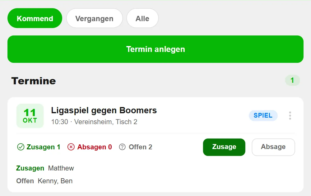 Terminkarte eines Beerpong-Teams in BeerpongMe: Ligaspiel gegen Boomers am 11. Oktober um 10:30 im Vereinsheim, eine Zusage von Matthew, keine Absage und zwei offene Antworten von Kenny und Ben, daneben die Knöpfe Zusage und Absage
