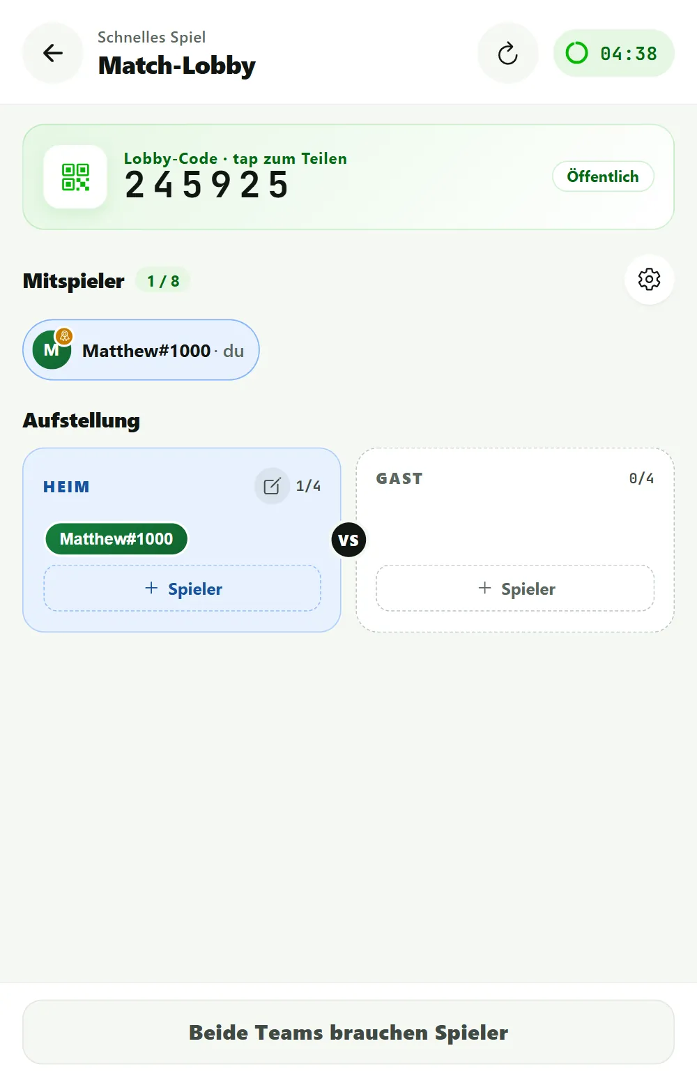 Fast-Game-Lobby in BeerpongMe mit sechsstelligem Lobby-Code, Mitspieler-Zähler 1 von 8 und der Aufstellung mit Heim- und Gast-Seite, auf der Heim-Seite bereits ein Spieler
